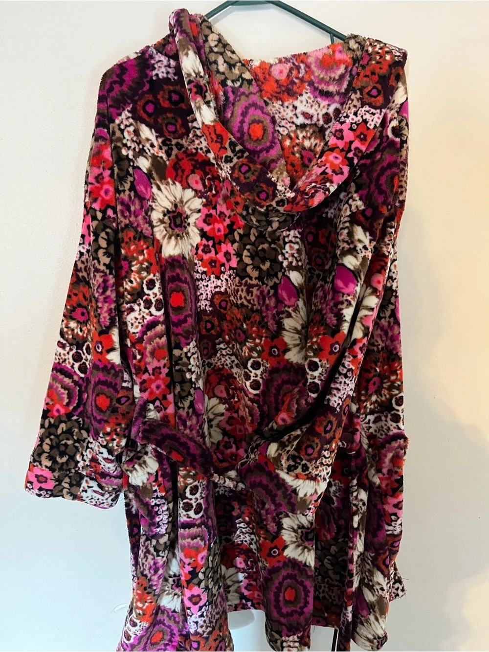Vera Bradley Plush Hooded Robe in Red, Pink, Brown